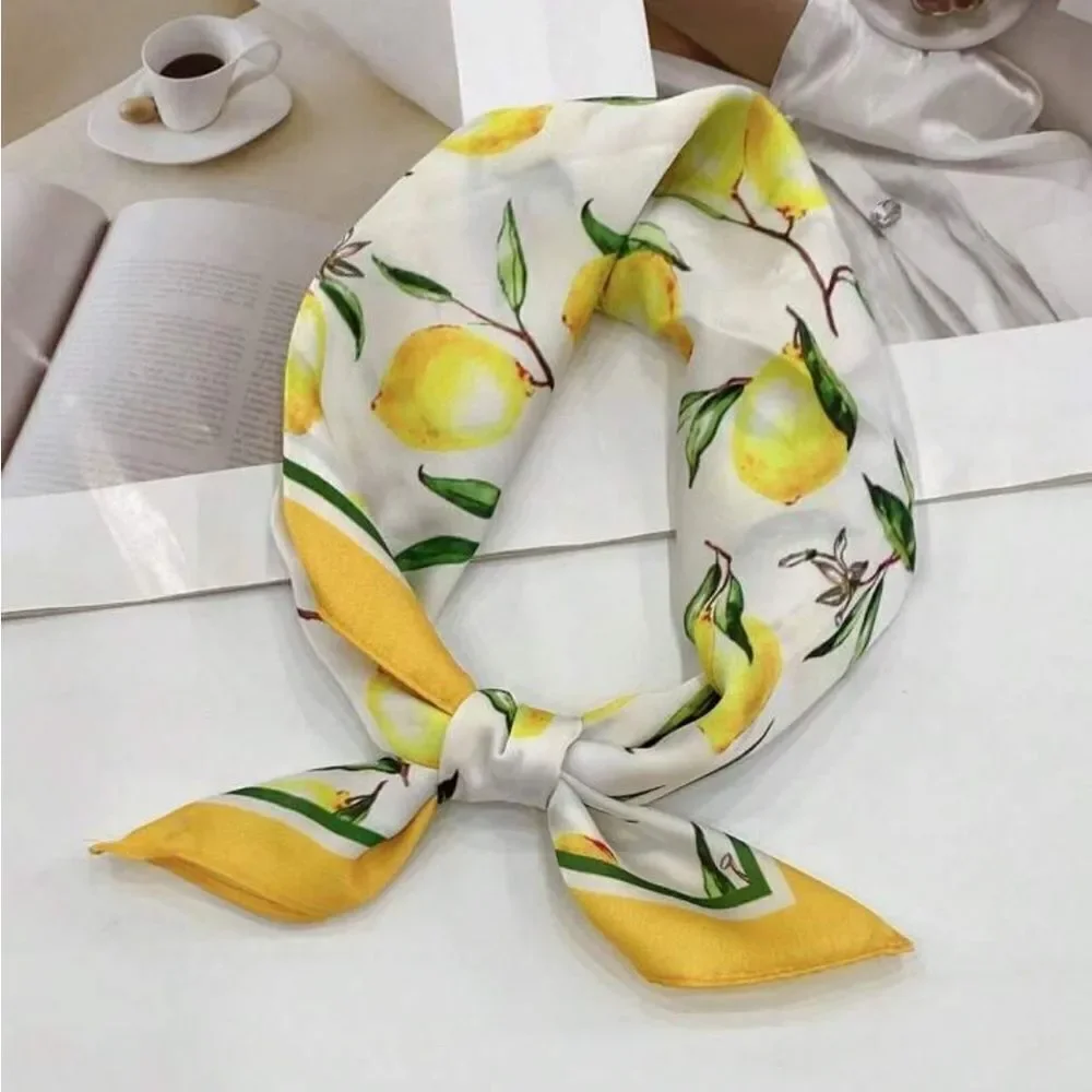 Lemon Print Scarf P4